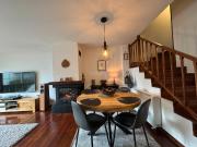 Casa adosada en venta en Santiago de Compostela,...