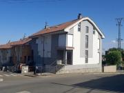Casa adosada en Venta en Sariegos