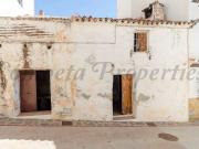 Casa adosada en Venta en Sedella