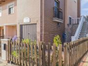 Casa adosada en venta en Sojuela. Bonito adosado en...