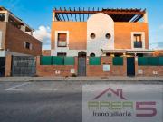 Casa adosada en Venta en Sur