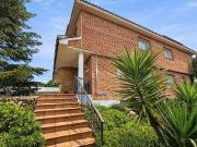 Casa adosada en venta en Terrassa, de 235 m² 4...