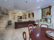 Casa adosada en venta en Tomares, Aljamar. Adosado en...