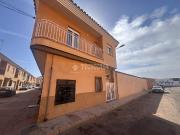Casa adosada en Venta en Tomelloso