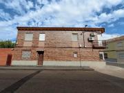 Casa adosada en venta en Tomelloso. CASA ADOSADA EN...