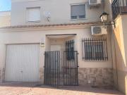 Casa adosada en venta en Tomelloso. casa para entrar a...