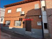 Casa adosada en venta en Torre de Esteban Hambrán La....