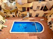 Casa adosada en venta en Torrevieja, Nueva Torrevieja....