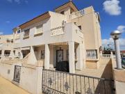 Casa adosada en venta en Torrevieja, Zona Carrefour...