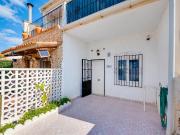 Casa adosada en venta en Torrevieja, Zona Carrefour...