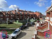 Casa adosada en venta en Trobajo del camino. Amplio...