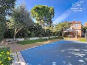 Casa adosada en Venta en Urbanizaciones