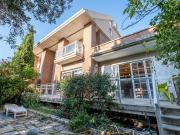 Casa adosada en Venta en Valdefierro