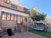 Casa adosada en Venta en Vallehermoso