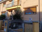 Casa adosada en Venta en Valverde de la Virgen