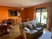 Casa adosada en venta en Valverde de la Virgen. Chalet... Casa adosada en venta en Valverde de la Virgen. Chalet...