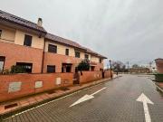 Casa adosada en Venta en Viana de Cega