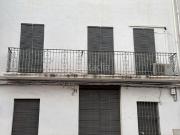 Casa adosada en venta en Villanueva de Castellón. Tu...