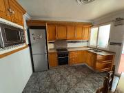 Casa adosada en venta en Villena, La Paz. Casa adosada...