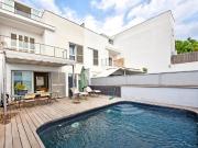 Casa adosada en Venta en Zona los Colegios