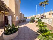 Casa adosada en Venta en Zona los Frutales