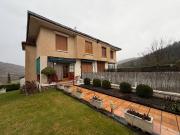 Casa adosada en Venta en Zorraquín