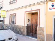 Casa adosada en venta en Zújar. Casa en Venta con...