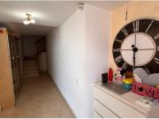 Casa adosada esquinera, gran terraza panorámica con...