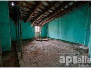 CASA ADOSADA PARA REFORMAR
