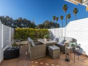 Casa adosada reformada con piscina comunitaria 99m²...