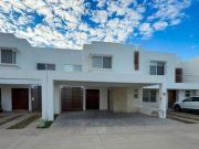 Casa AÍDA en Venta en San Telmo Norte