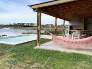 Casa al agua en alquiler temporal en el Canton