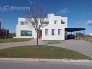 Casa al agua en Puertos Muelles