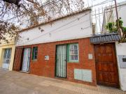 Casa al frente 2 Dorm Barrio Roma