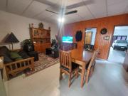 Casa al frente de 3 dormitorios con cochera y patio en...