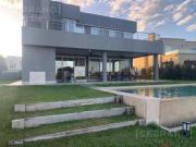 Casa al Lago en Venta, 3 dorm, Master vista al agua,...