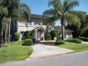 Casa Alquiler 18 años 6 ambientes, 1640m2, 6 cocheras,...