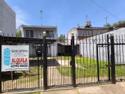 Casa Alquiler 3 ambientes, 1 cochera, 413 Y 451 0, Juan...
