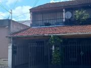 Casa Alquiler 3 ambientes, 1 cochera, Norte, Carlos...