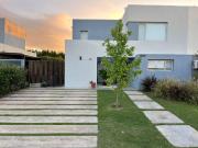 Casa Alquiler 3 años 5 ambientes, 120m2, 2 cocheras,...
