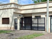 Casa Alquiler 4 ambientes, 1 cochera, Av. Bernheim 8200,...