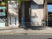 Casa Alquiler 4 ambientes, 230m2, 1 cochera, Urquiza...
