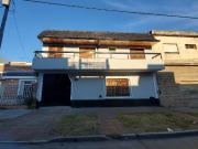 Casa Alquiler 4 ambientes, 2 cocheras, 150m2, Europa...