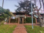 Casa Alquiler 4 ambientes, 3 cocheras, 430m2, Puan 2800,...