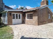 Casa Alquiler 4 ambientes, 450m2, 2 cocheras, Carlos...