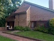 Casa Alquiler 4 ambientes, 700m2, 2 cocheras, Casilda...