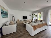 Casa Alquiler 4 ambientes, 700m2, 2 cocheras, Jorge...