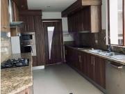 Casa ALQUILER 4 dormitorios CUMBAYÁ sector La Primavera...