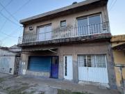 Casa Alquiler 5 ambientes 50 años, 1 cochera, 250m2, 3...