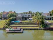 Casa Alquiler 6 ambientes 14 años, 349m2, 2 cocheras,... Casa Alquiler 6 ambientes 14 años, 349m2, 2 cocheras,...